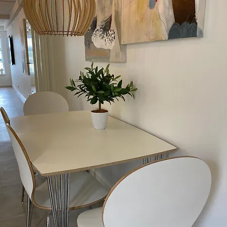 Hotel apartamentowy Harbour Walk 4*