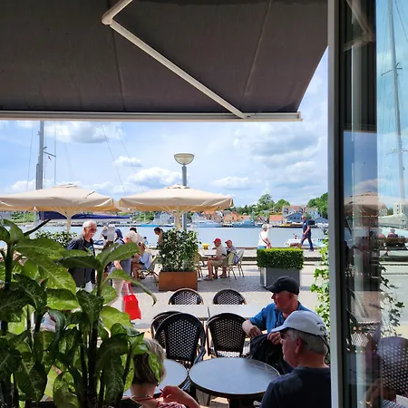 Harbour Walk Hotel apartamentowy