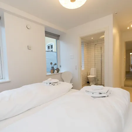 Hotel apartamentowy Harbour Walk 4*