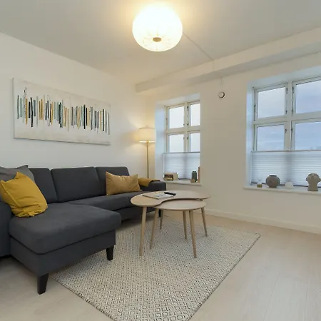 Harbour Walk Апарт-отель